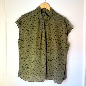 ✨we mean business✨ BLOUSE SIZE L